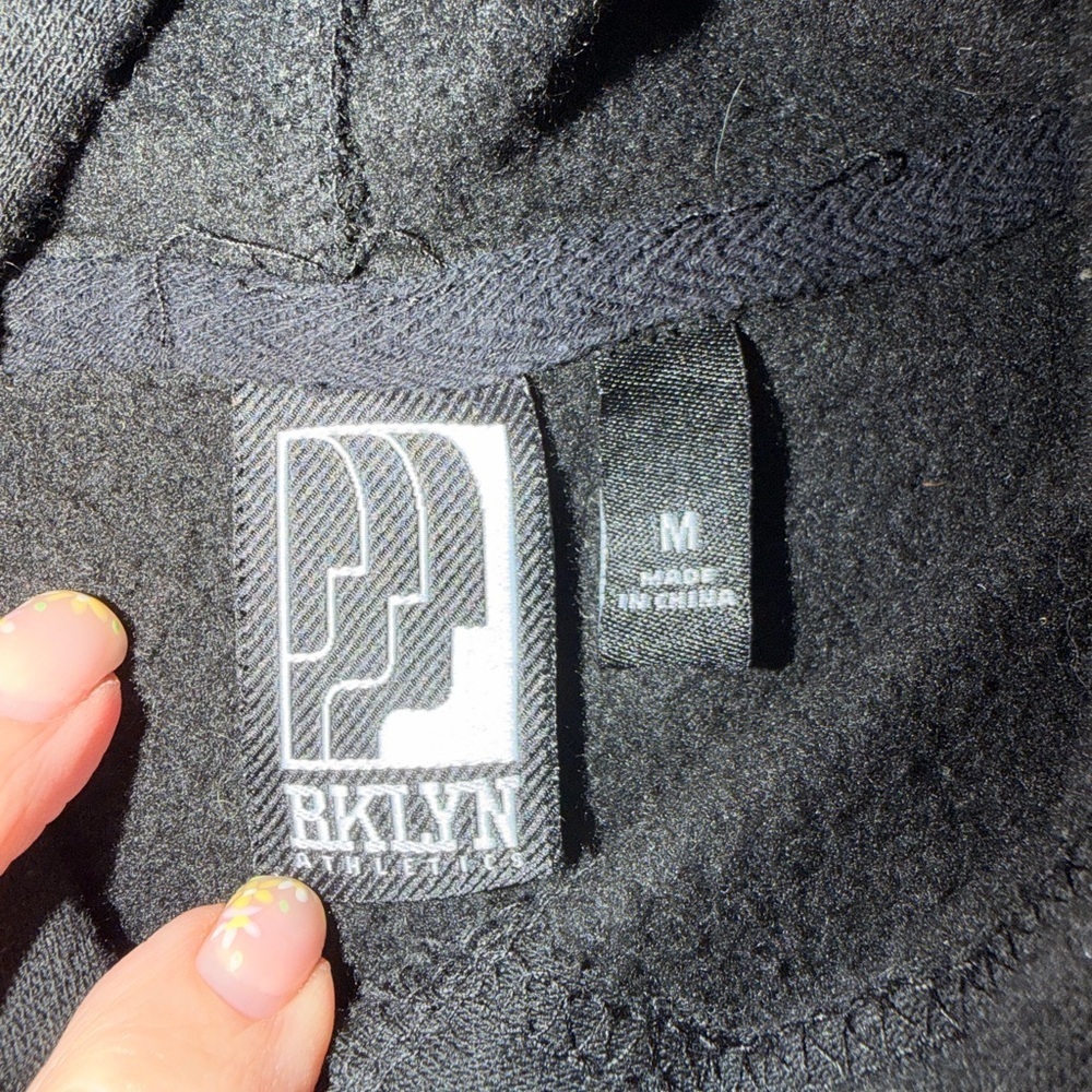 Brooklyn Athletics BKLYN Black Pullover Hoodie Medium Streetwear - Picture 5 of 9